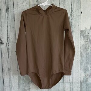 The simple folk rashguard